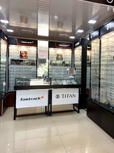 Titan eyewear