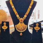 KUNDAN JEWELLERS